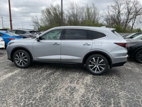 More photos of 2026 Acura MDX w/Technology Package at Jay Wolfe Acura, MO