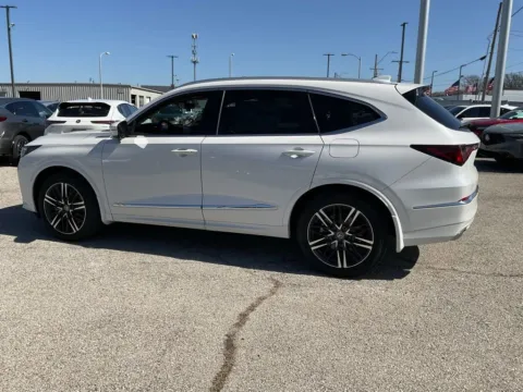 More photos of 2026 Acura MDX w/Advance Package at Jay Wolfe Acura, MO