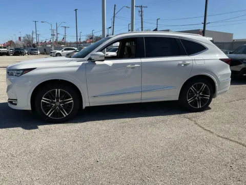 More photos of 2026 Acura MDX w/Advance Package at Jay Wolfe Acura, MO