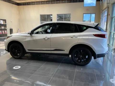 More photos of 2026 Acura RDX at Jay Wolfe Acura, MO