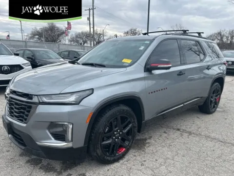 Gray 2023 Chevrolet Traverse Premier for sale in Kansas City, MO