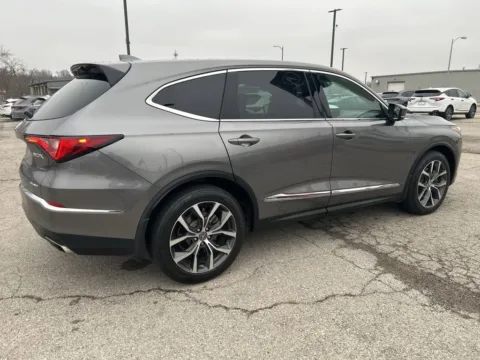 More photos of 2024 Acura MDX w/Technology Package at Jay Wolfe Acura, MO