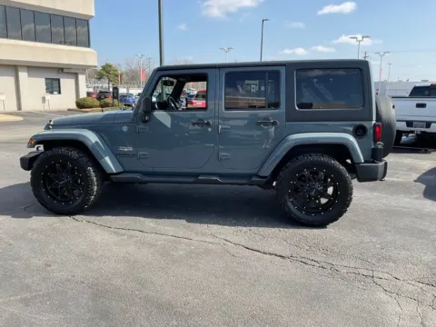 More photos of 2014 Jeep Wrangler Unlimited Sahara at Jay Wolfe Acura, MO
