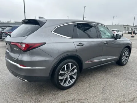 More photos of 2023 Acura MDX w/Technology Package at Jay Wolfe Acura, MO