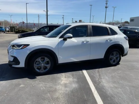 More photos of 2026 Honda HR-V LX at Jay Wolfe Acura, MO