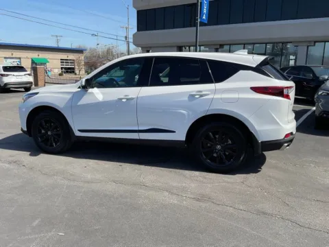 More photos of 2025 Acura RDX at Jay Wolfe Acura, MO