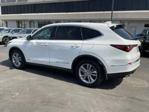 More photos of 2026 Acura MDX at Jay Wolfe Acura, MO
