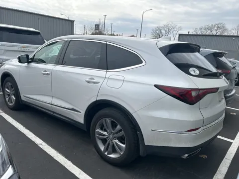 More photos of 2023 Acura MDX 3.5L at Jay Wolfe Acura, MO