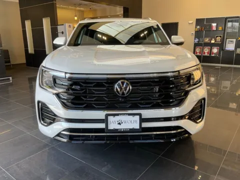 Photos of 2025 Volkswagen Atlas Cross Sport 2.0T SEL Premium R-Line for sale in Kansas City, MO at Jay Wolfe Acura