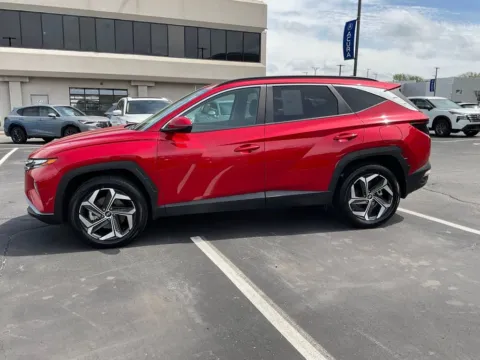 More photos of 2023 Hyundai Tucson SEL at Jay Wolfe Acura, MO