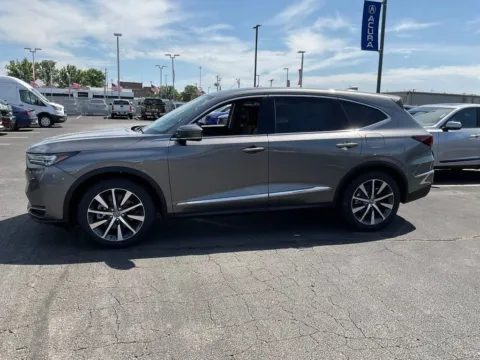 More photos of 2026 Acura MDX w/Technology Package at Jay Wolfe Acura, MO