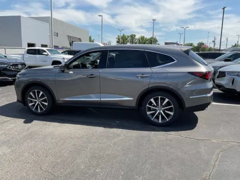 More photos of 2026 Acura MDX w/Technology Package at Jay Wolfe Acura, MO