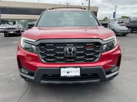 Photos of 2023 Honda Passport TrailSport for sale in Kansas City, MO at Jay Wolfe Acura
