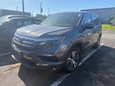 Photos of 2016 Honda Pilot EX-L for sale in Kansas City, MO at Jay Wolfe Acura