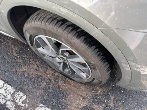 More photos of 2023 Audi Q5 S line Premium at Jay Wolfe Acura, MO