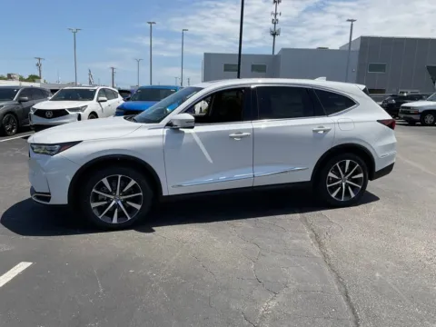 More photos of 2026 Acura MDX w/Technology Package at Jay Wolfe Acura, MO
