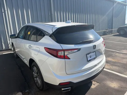 More photos of 2024 Acura RDX w/Technology Package at Jay Wolfe Acura, MO
