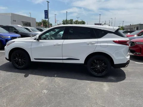 More photos of 2026 Acura RDX at Jay Wolfe Acura, MO