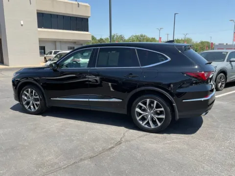 More photos of 2023 Acura MDX w/Technology Package at Jay Wolfe Acura, MO