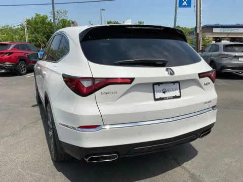 More photos of 2024 Acura MDX w/Technology Package at Jay Wolfe Acura, MO