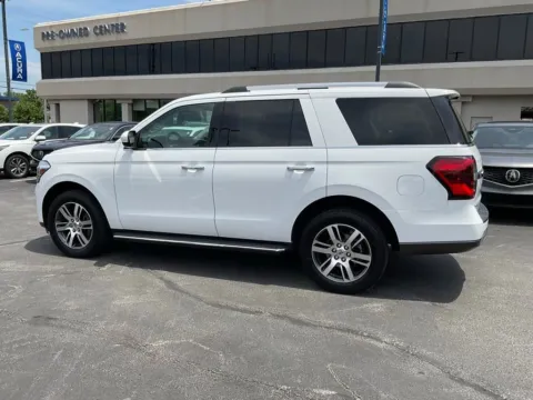 More photos of 2023 Ford Expedition Limited at Jay Wolfe Acura, MO