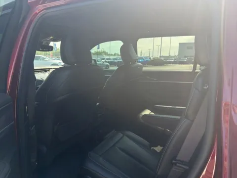 More photos of 2024 Jeep Grand Cherokee L Limited at Jay Wolfe Acura, MO