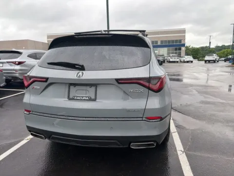 More photos of 2026 Acura MDX w/A-Spec Advance Package at Jay Wolfe Acura, MO