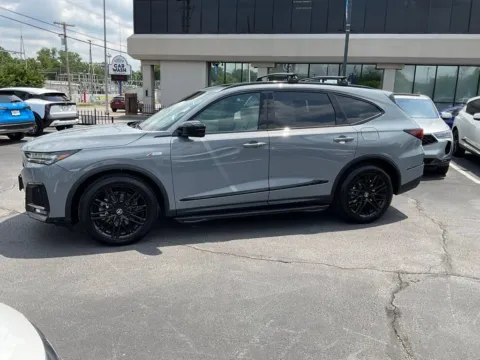 More photos of 2026 Acura MDX w/A-Spec Advance Package at Jay Wolfe Acura, MO