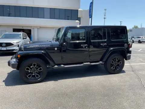 More photos of 2017 Jeep Wrangler Unlimited Smoky Mountain at Jay Wolfe Acura, MO