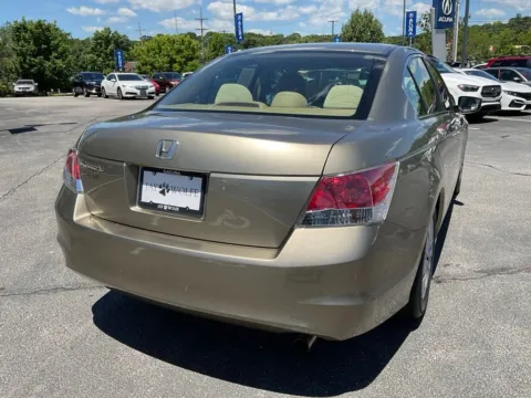 More photos of 2008 Honda Accord Sdn LX at Jay Wolfe Acura, MO