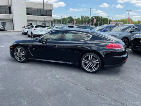 More photos of 2014 Porsche Panamera 4S at Jay Wolfe Acura, MO