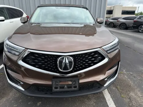 Photos of 2019 Acura RDX w/Technology Pkg for sale in Kansas City, MO at Jay Wolfe Acura