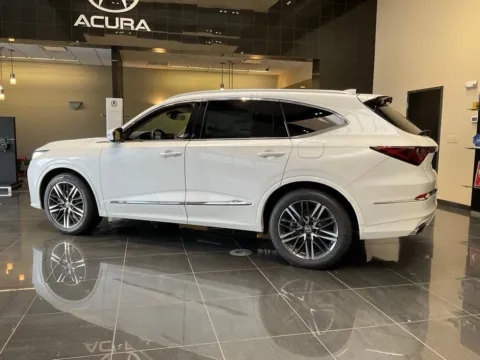 More photos of 2026 Acura MDX w/Advance Package at Jay Wolfe Acura, MO
