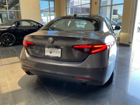 More photos of 2022 Alfa Romeo Giulia Ti at Jay Wolfe Acura, MO
