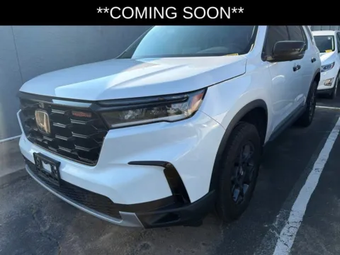 White 2025 Honda Pilot TrailSport for sale in Kansas City, MO