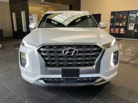 Photos of 2020 Hyundai Palisade Limited for sale in Kansas City, MO at Jay Wolfe Acura