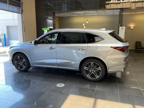 More photos of 2026 Acura MDX w/Advance Package at Jay Wolfe Acura, MO