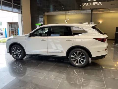 More photos of 2026 Acura MDX w/Technology Package at Jay Wolfe Acura, MO