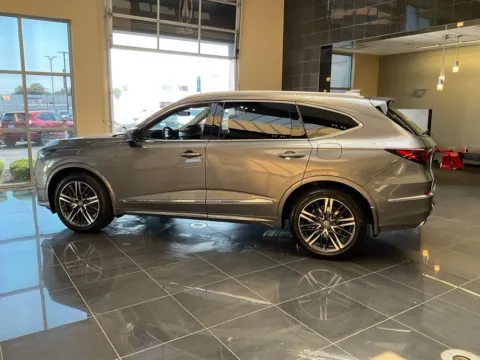 More photos of 2026 Acura MDX w/Advance Package at Jay Wolfe Acura, MO