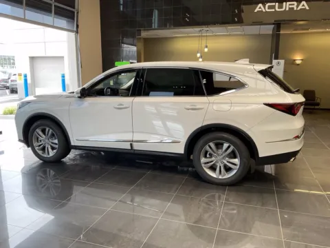 More photos of 2026 Acura MDX at Jay Wolfe Acura, MO