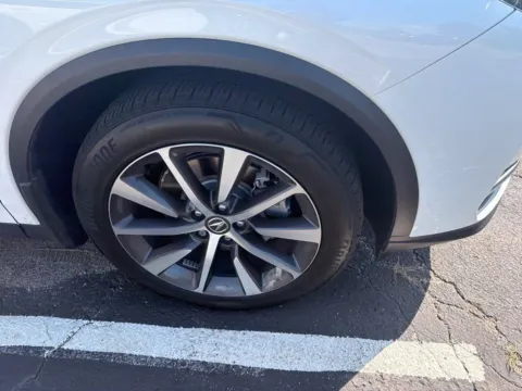 More photos of 2025 Acura MDX w/Technology Package at Jay Wolfe Acura, MO