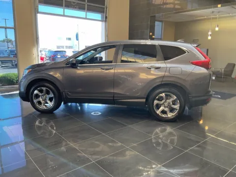 More photos of 2019 Honda CR-V EX at Jay Wolfe Acura, MO