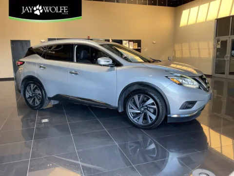 Silver 2017 Nissan Murano Platinum for sale in Kansas City, MO