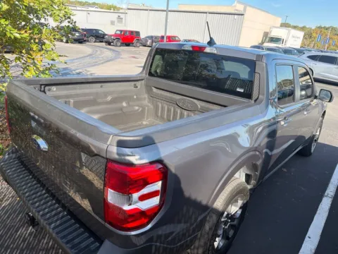 More photos of 2022 Ford Maverick XLT at Jay Wolfe Acura, MO