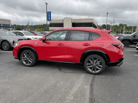 More photos of 2025 Acura ADX w/A-Spec Package at Jay Wolfe Acura, MO