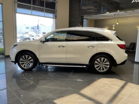 More photos of 2014 Acura MDX Tech/Entertainment Pkg at Jay Wolfe Acura, MO