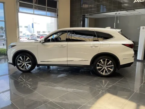 More photos of 2025 Acura MDX w/Technology Package at Jay Wolfe Acura, MO