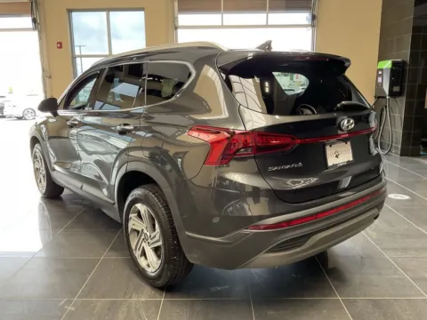 More photos of 2023 Hyundai Santa Fe SEL at Jay Wolfe Acura, MO