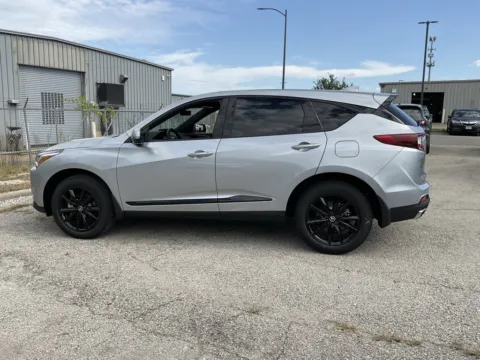 More photos of 2025 Acura RDX at Jay Wolfe Acura, MO