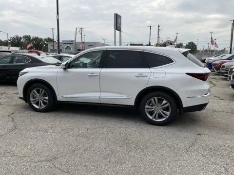 More photos of 2026 Acura MDX at Jay Wolfe Acura, MO
